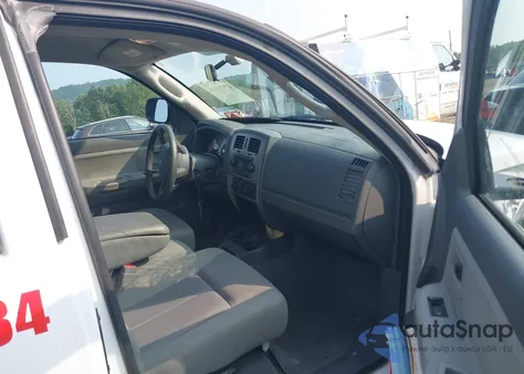 2006 Dodge Dakota Slt from USA, damaged, VIN 1D7HW42K56S545802